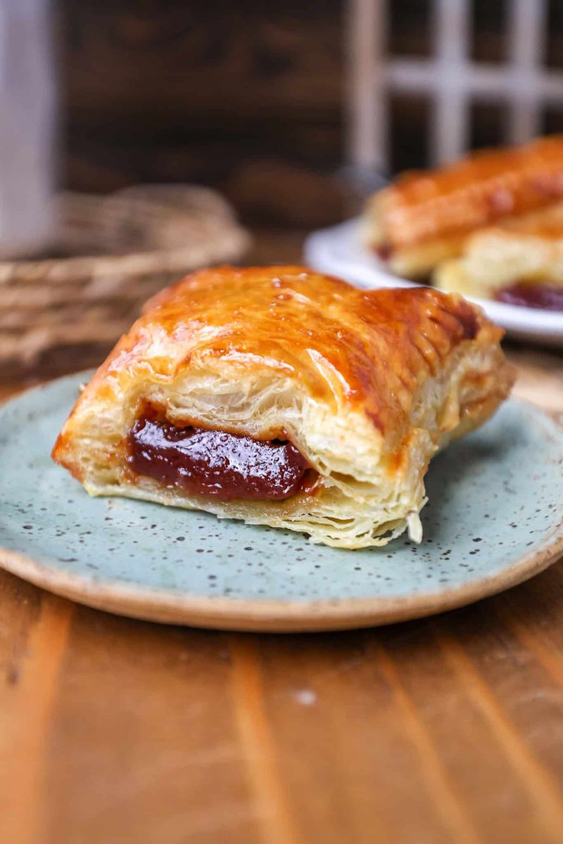 Guava Pastry (Pastelito De Guayaba)