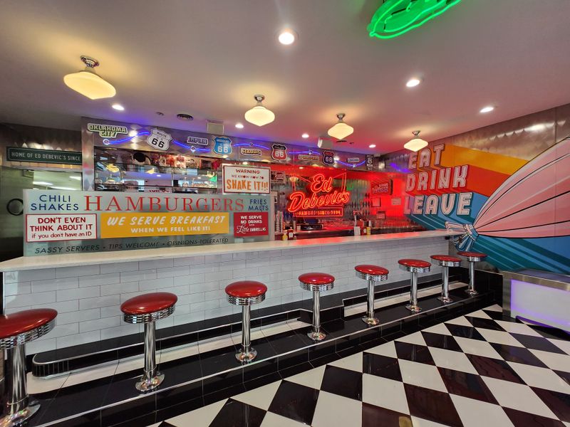 Ed Debevic's – Chicago (159 E Ohio St)