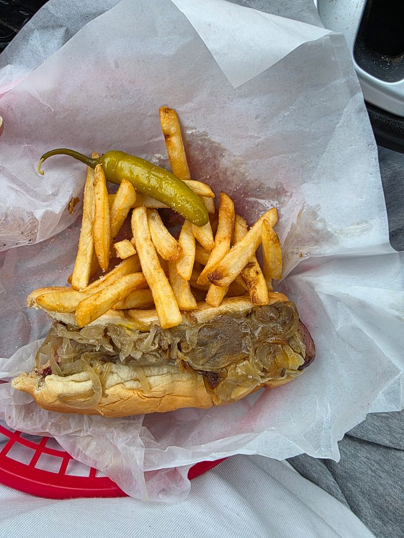 Maxwell Street Polish: Ordering It Like a Regular Hot Dog