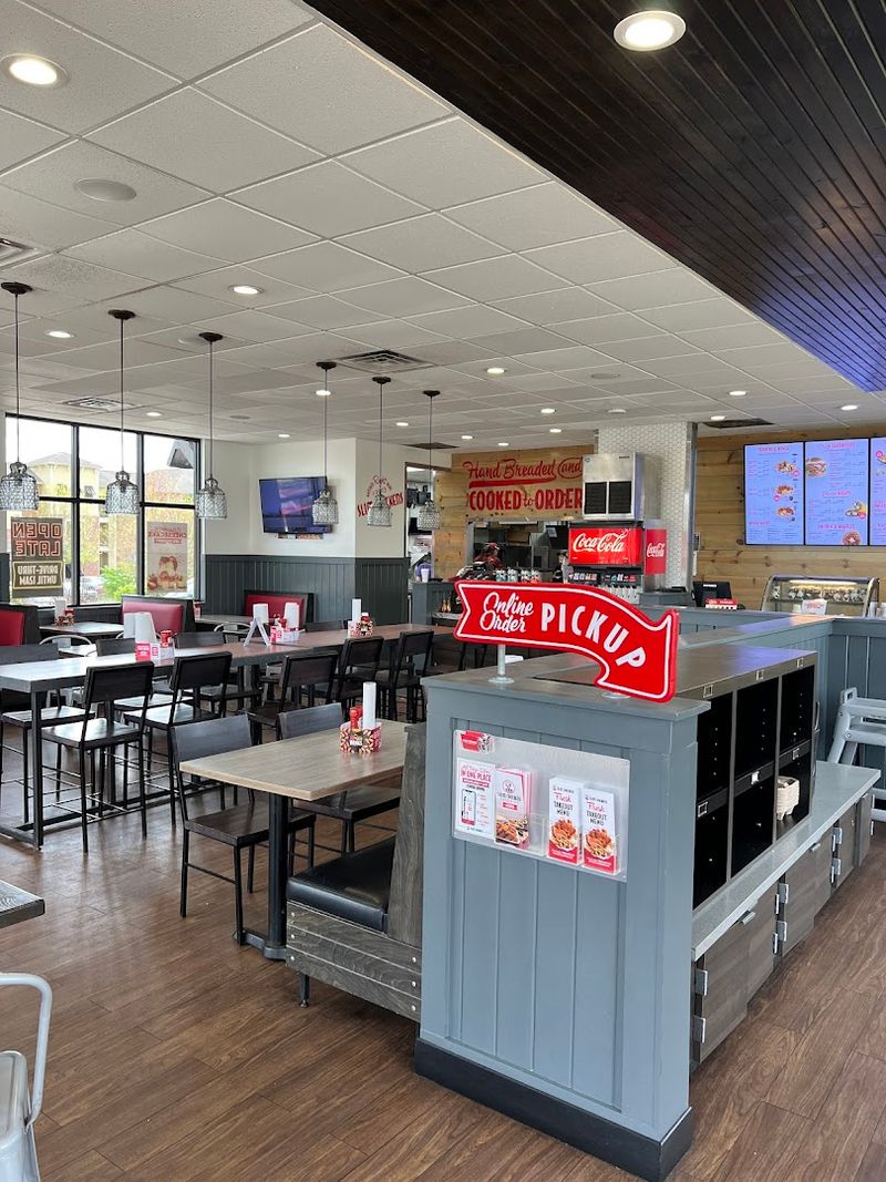 Slim Chickens, Fayetteville