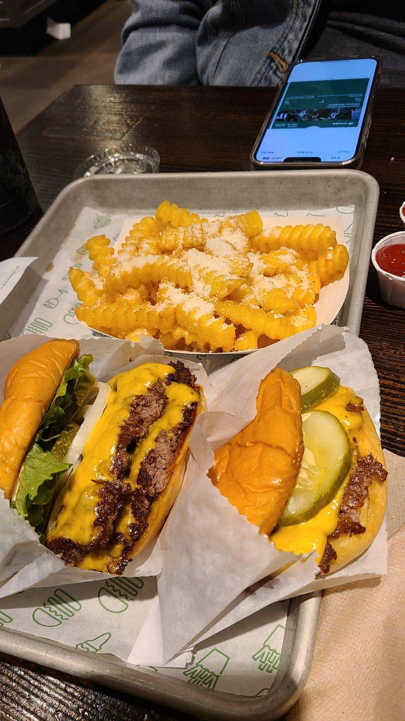 Shake Shack: Burger Joint Elevated