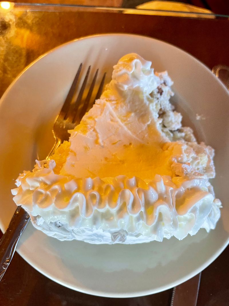 Gift Shop Serendipity And Hummingbird Cameos