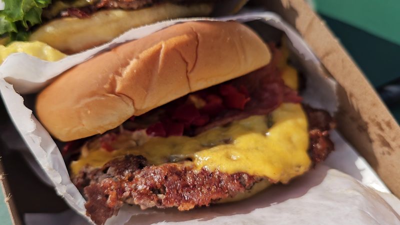 Cheeseburger With Fried Shallots Or Crispy Onions If Available