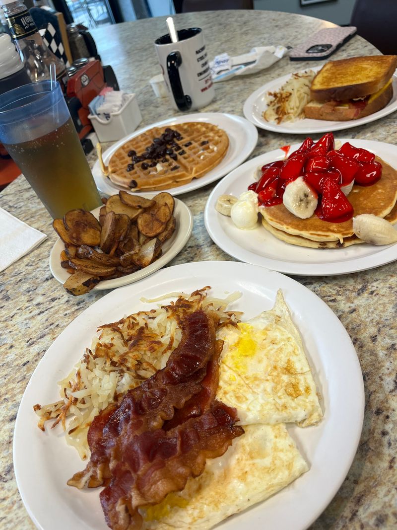 Blueberry Pancakes With Blueberry Syrup