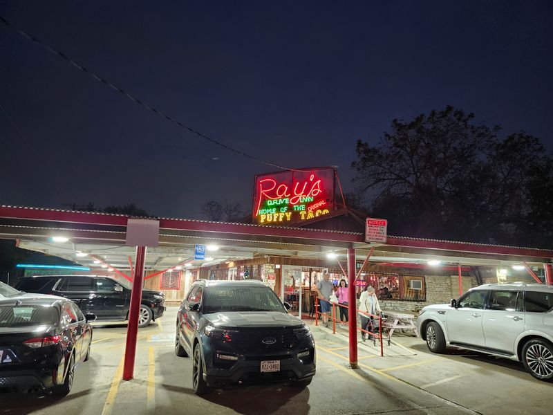 Ray's Drive Inn