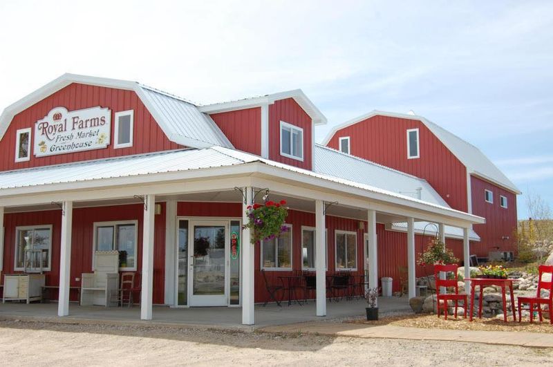 Royal Farms Farm Market & Bakery – Ellsworth