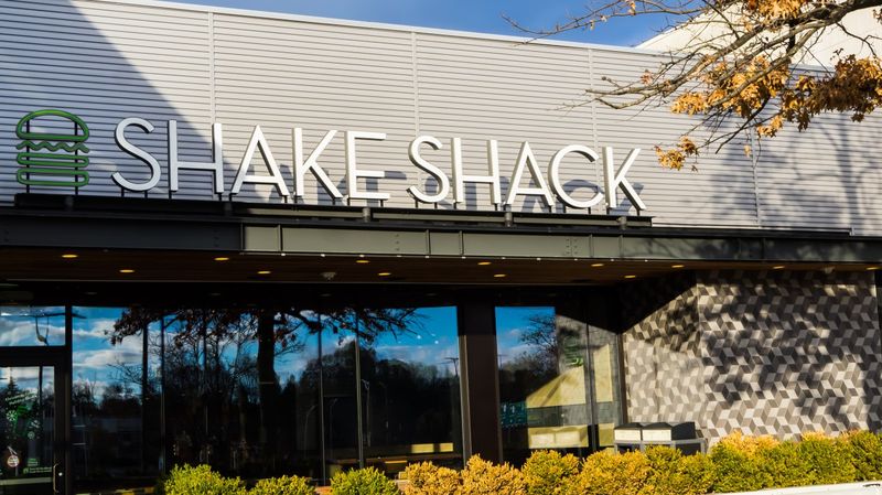 Shake Shack: East Coast Import That Lives Up to the Hype
