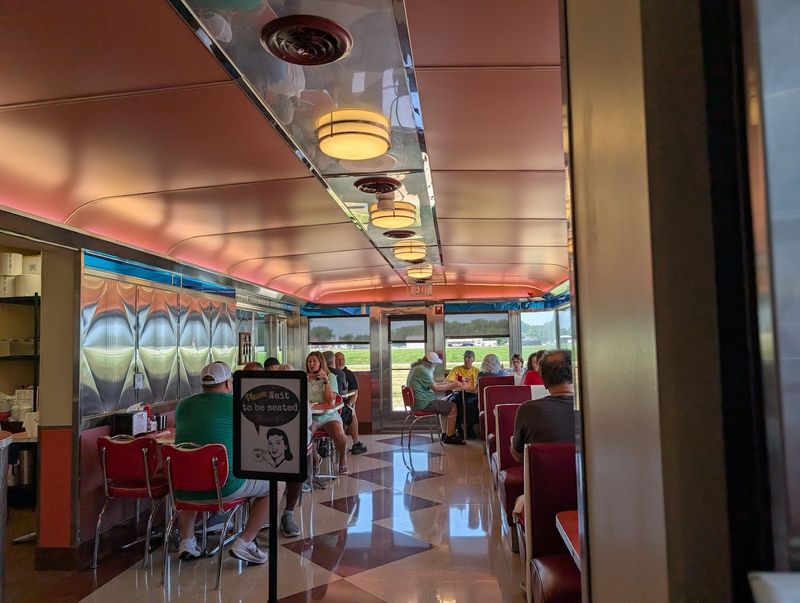 Tin Goose Diner, Port Clinton