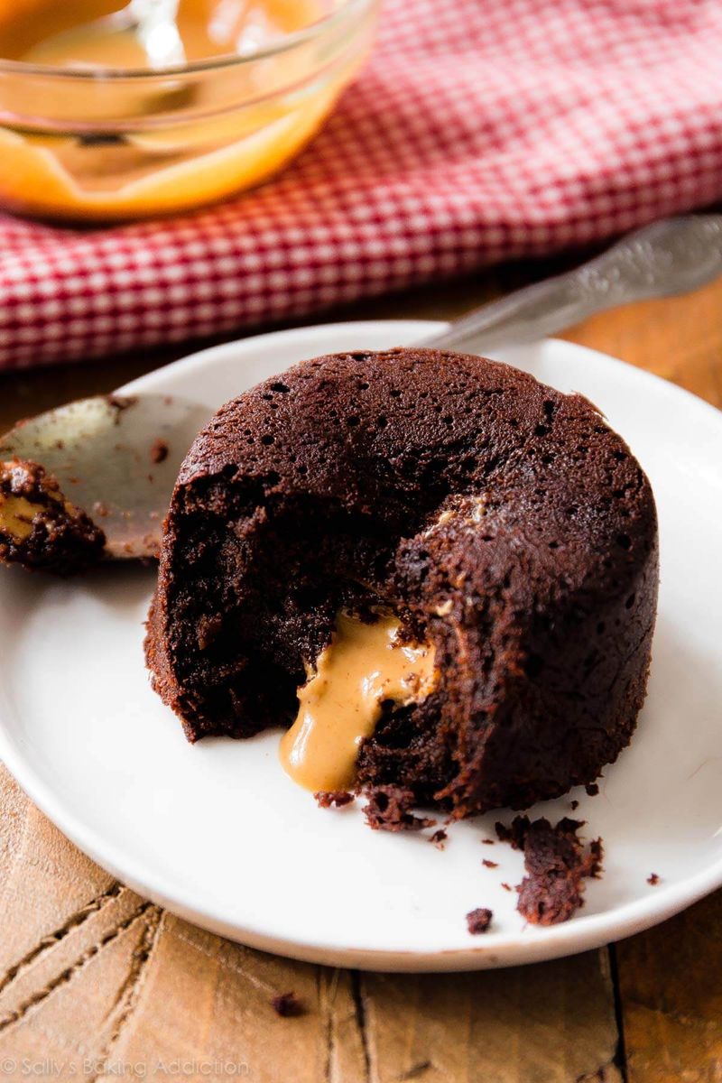 Peanut Butter Chocolate Lava Cakes