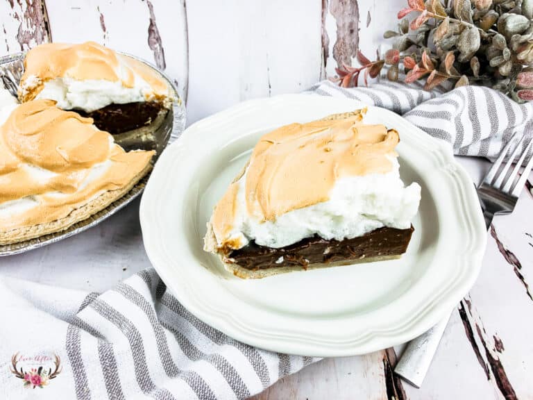 chocolate meringue pie