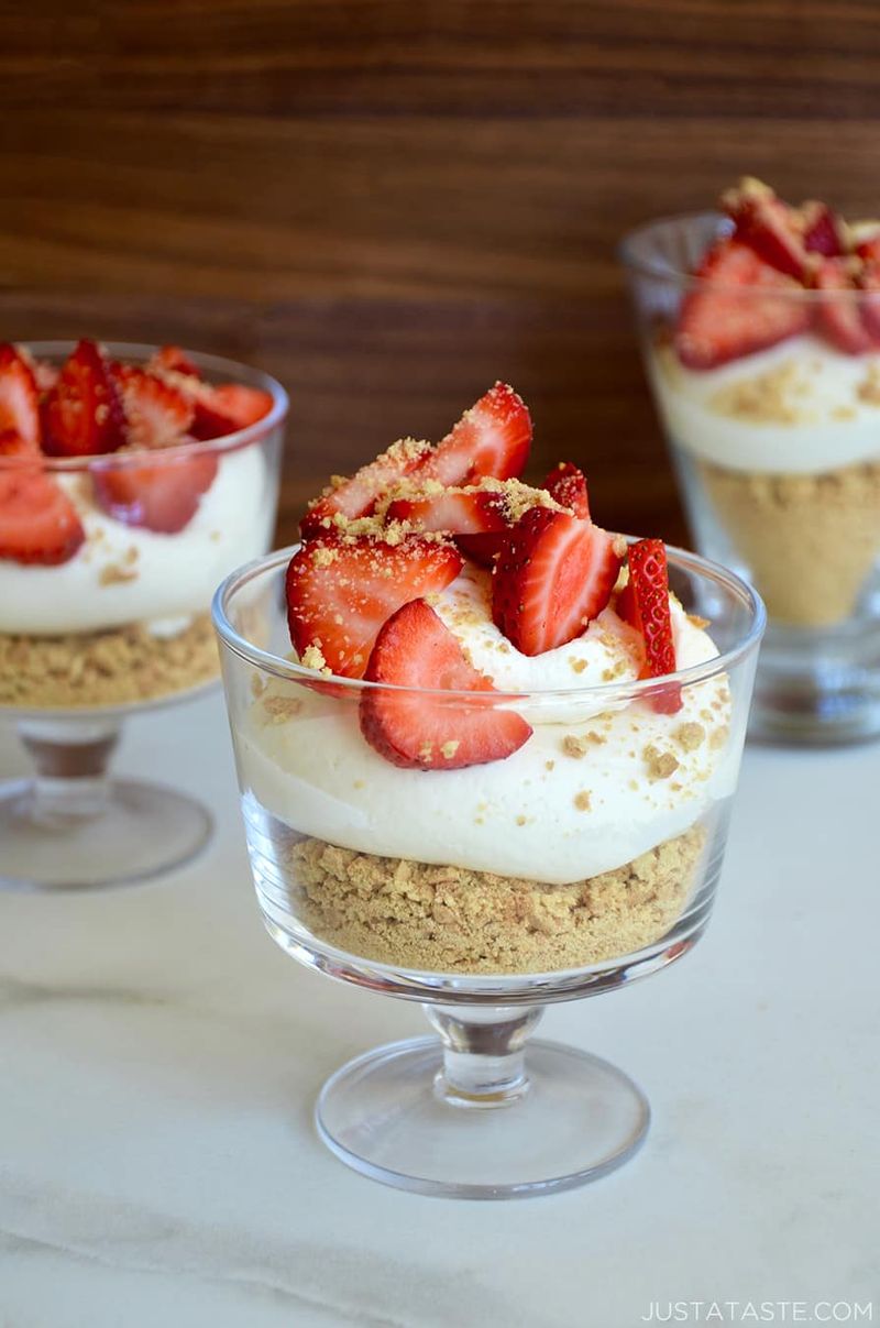No-Bake Cheesecake Cups