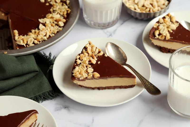 Frozen Peanut Butter Chocolate Pie
