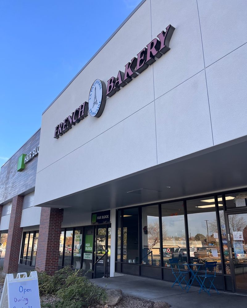 Vanilla Bean Crème Puff Swans