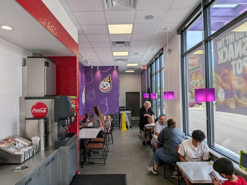 Choose Dine-In If The Drive-Thru Looks Intimidating Choose Dine-In If The Drive-Thru Looks Intimidating