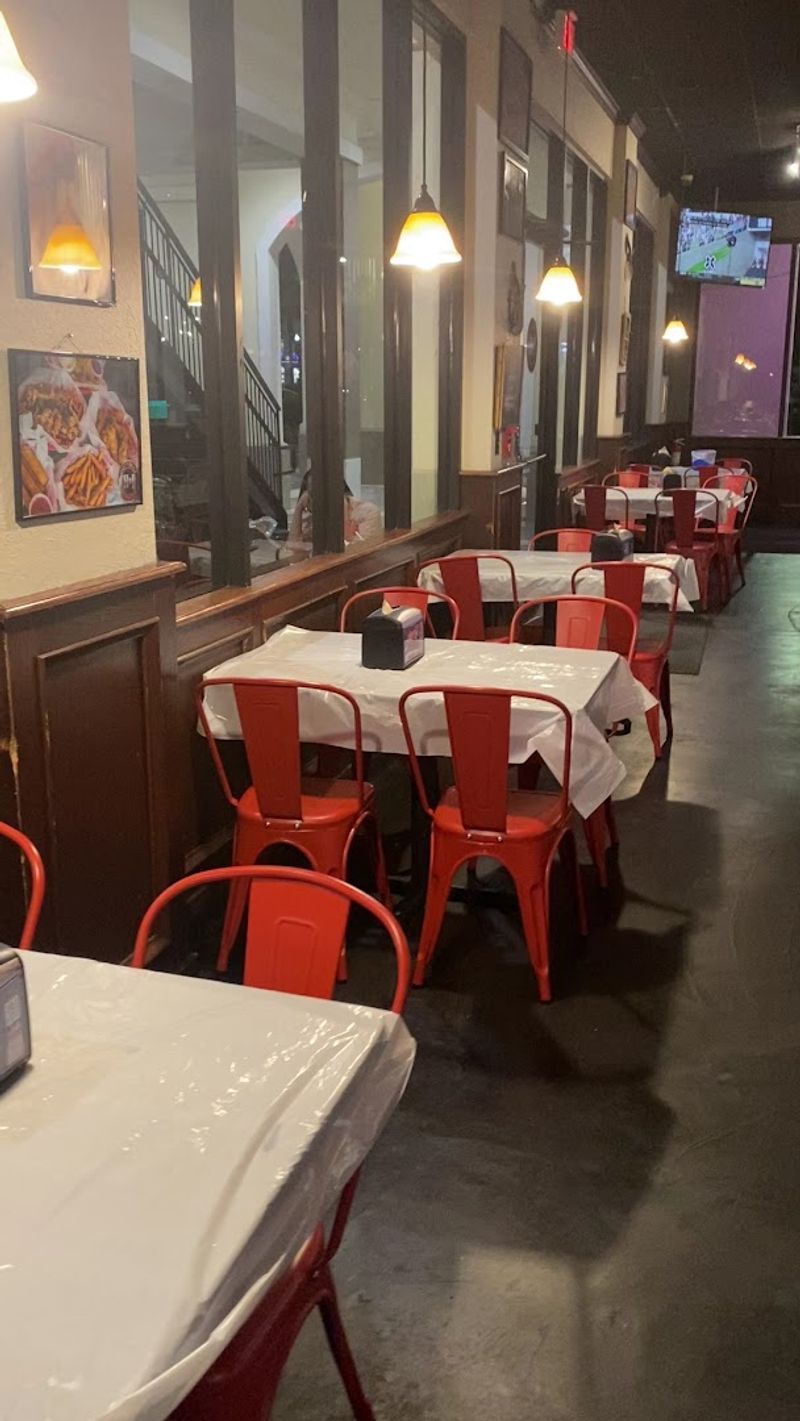 The Casual, No-Fuss Atmosphere That Works For Everyone