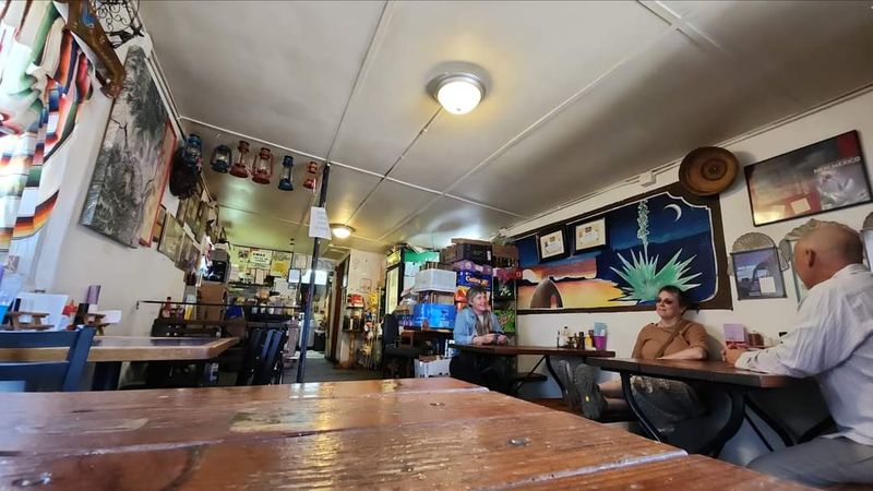 El Farolito Restaurant in El Rito