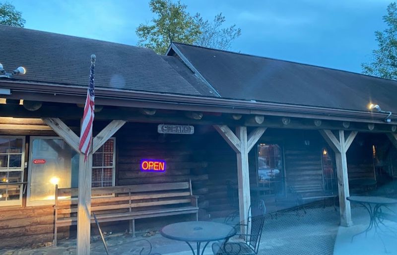 Chopping Block Steakhouse, Mena