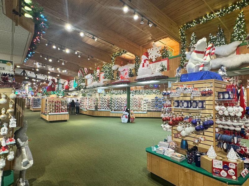Christmas Crowds In Frankenmuth