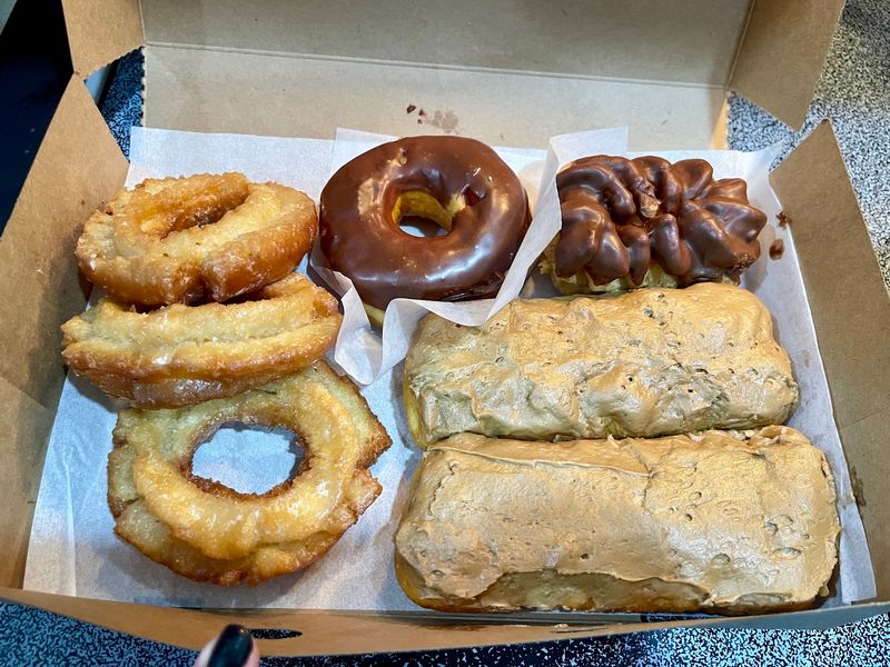 Chuck's Donuts, Renton, WA