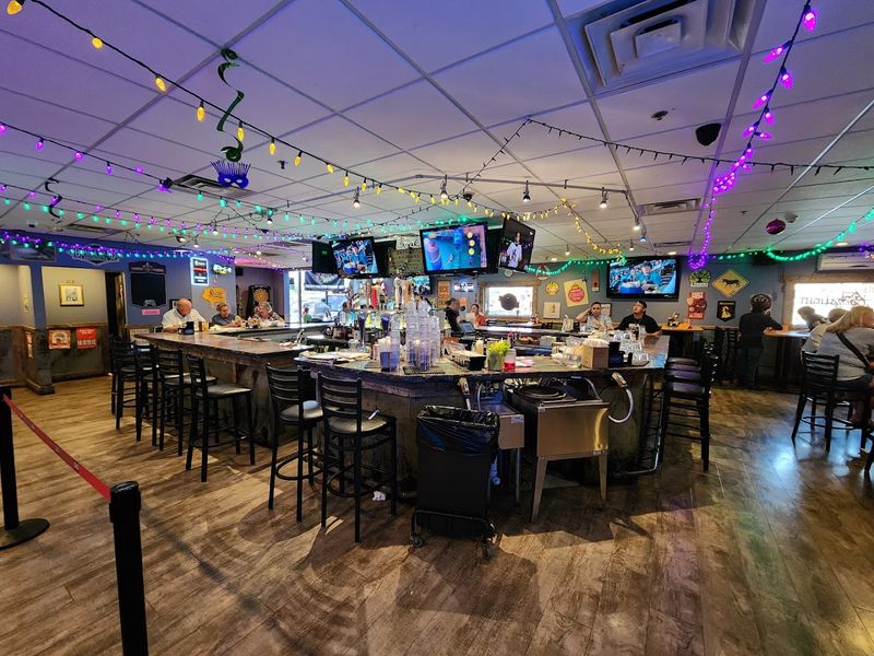 Chuck's Southern Comforts Cafe (Darien & Burbank)