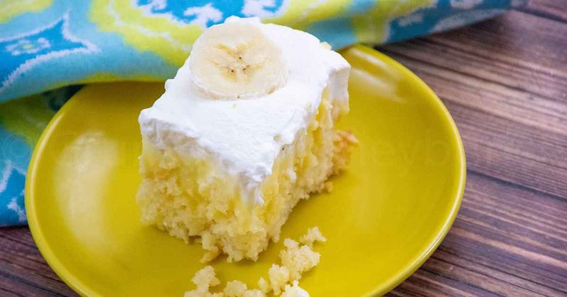Banana Pudding Poke Cake