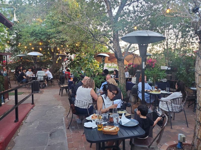 Cibo, Phoenix