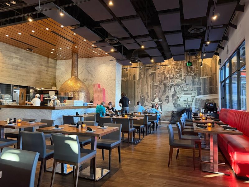 Pomo Pizzeria Napoletana