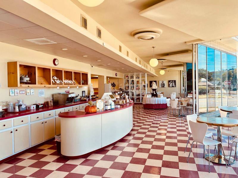 Dempsey Bakery, Little Rock