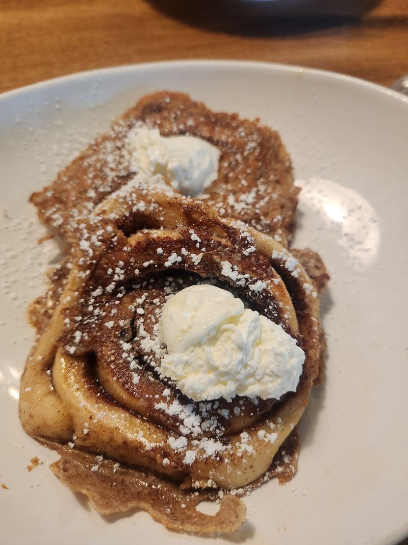 Cinnamon Rolls That Vanish Before Noon
