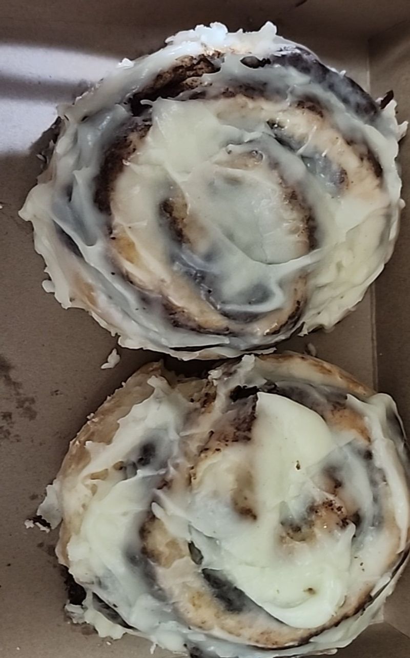 Cinnamon Rolls Worth Rearranging Your Morning For Cinnamon Rolls Worth Rearranging Your Morning For