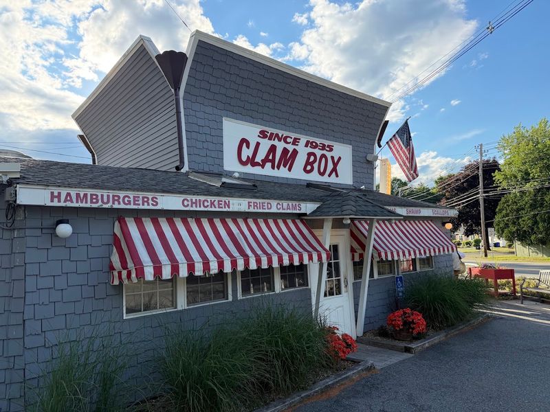 Clam Box Of Ipswich