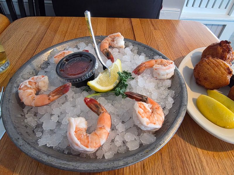 Steamed Littlenecks With Lemon Butter