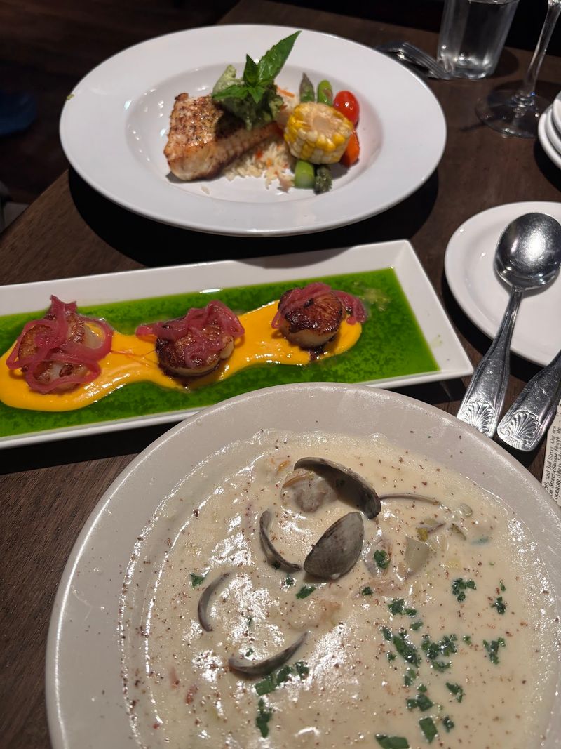 Clam Chowder That Rewrites the Rules