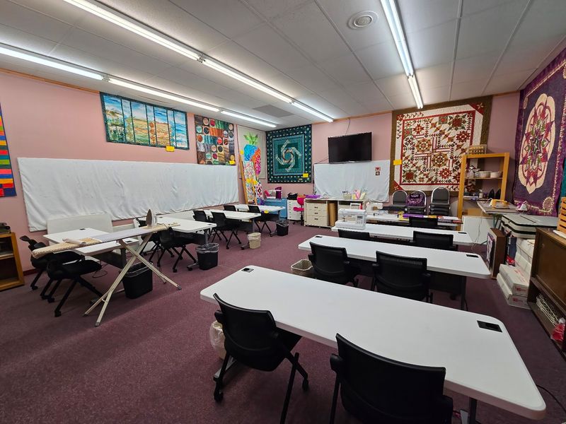 Classes Turn Nervous Beginners Into Confident Quilters