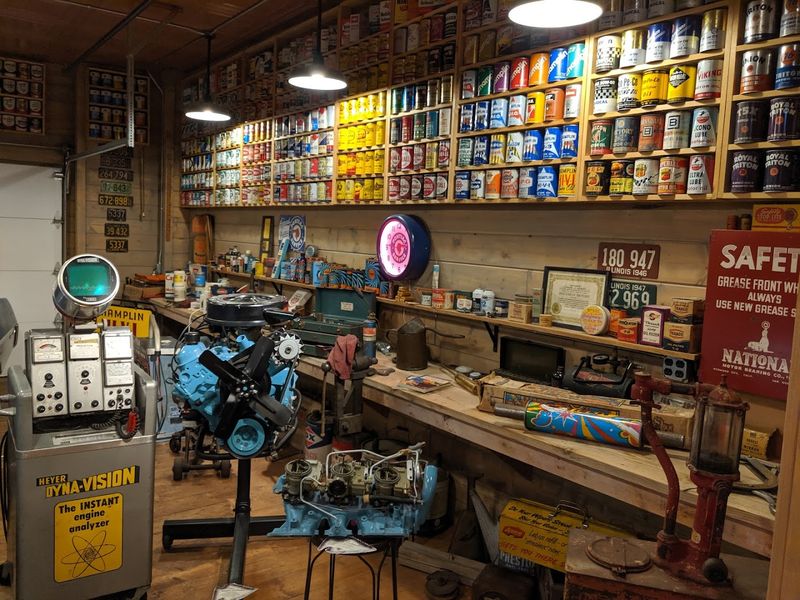 Pontiac Memorabilia And Artifacts