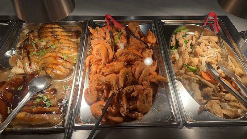 The Seafood Selection That Keeps Seafood Lovers Coming Back