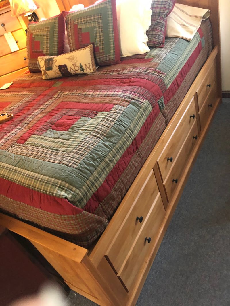 Classic Country Furniture Classic Country Furniture