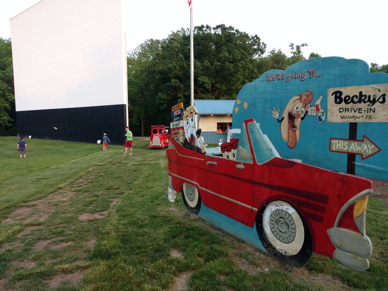 Quarter Pound Cheeseburger, Becky’s Drive-In, Walnutport