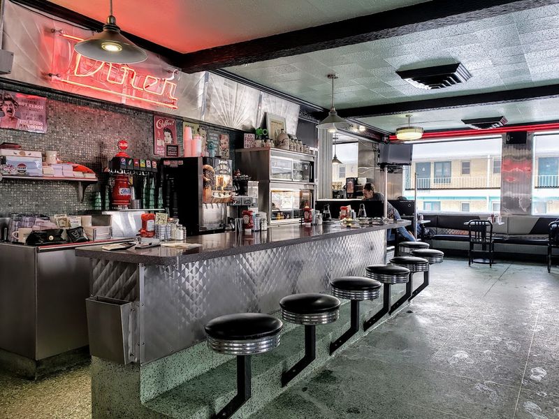 Summit Diner, Somerset