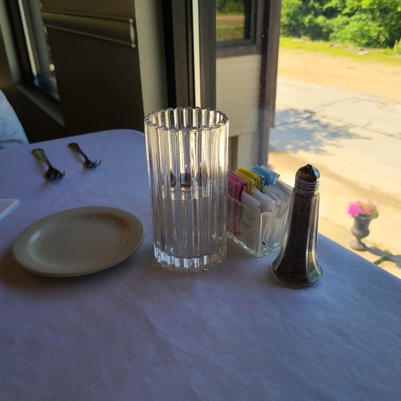 Small Dining Room With Quiet Unhurried Atmosphere