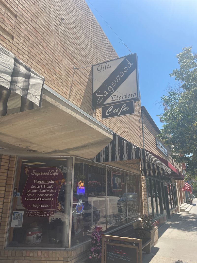 Rustic Eats & Comfort Plates At Sagewood Cafe