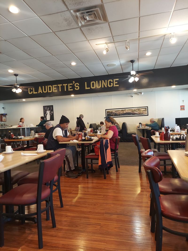 Claudette's Cafe & Deli, Westlake