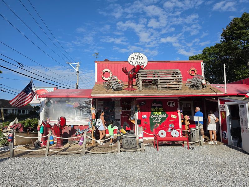 Claws, Rockland