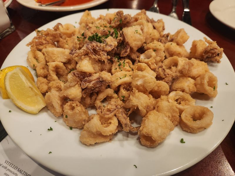 Fried Calamari (Rhode Island Style)