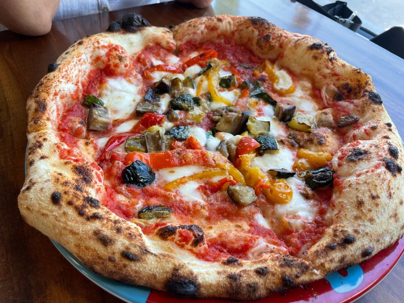 Mangia & Bevi Pizzeria Napoletana – Cocoa Beach
