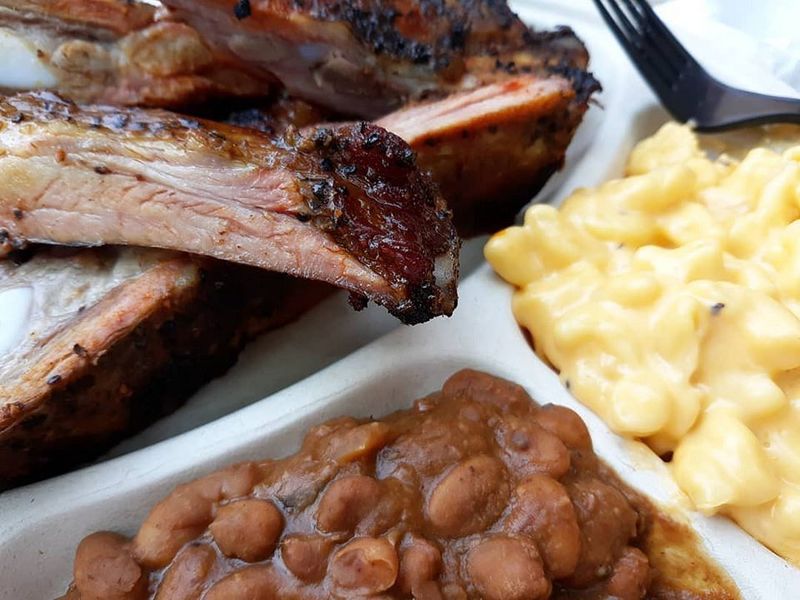 Federal Hill Smokehouse – Erie