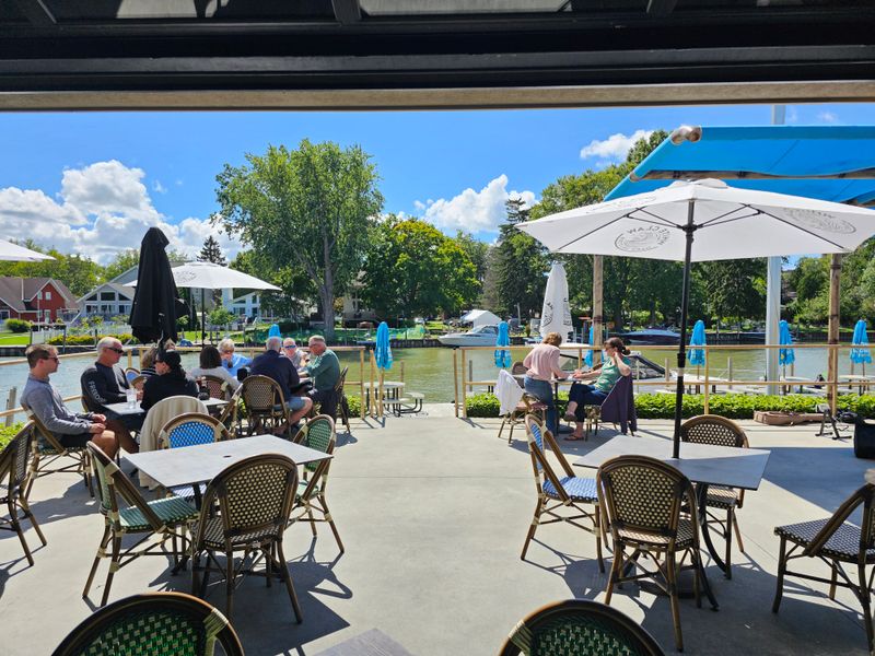 Chagrin Tavern On The River — Eastlake