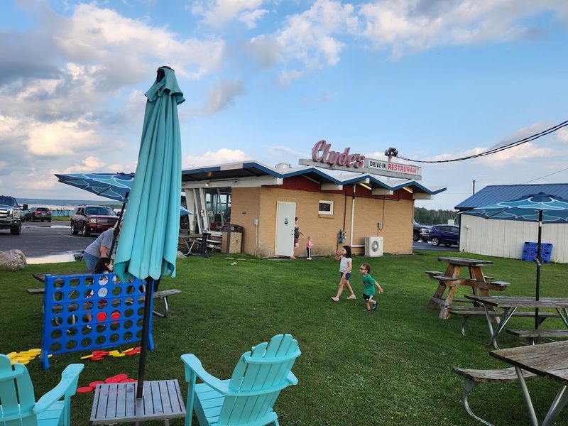 Clyde’s Drive-In No. 1, Sault Ste. Marie
