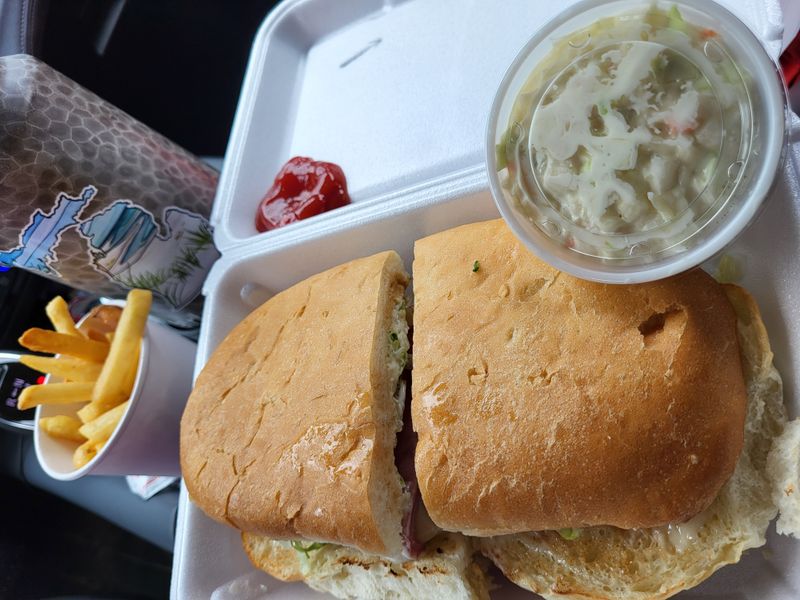 Nip N Sip Drive In, Lansing