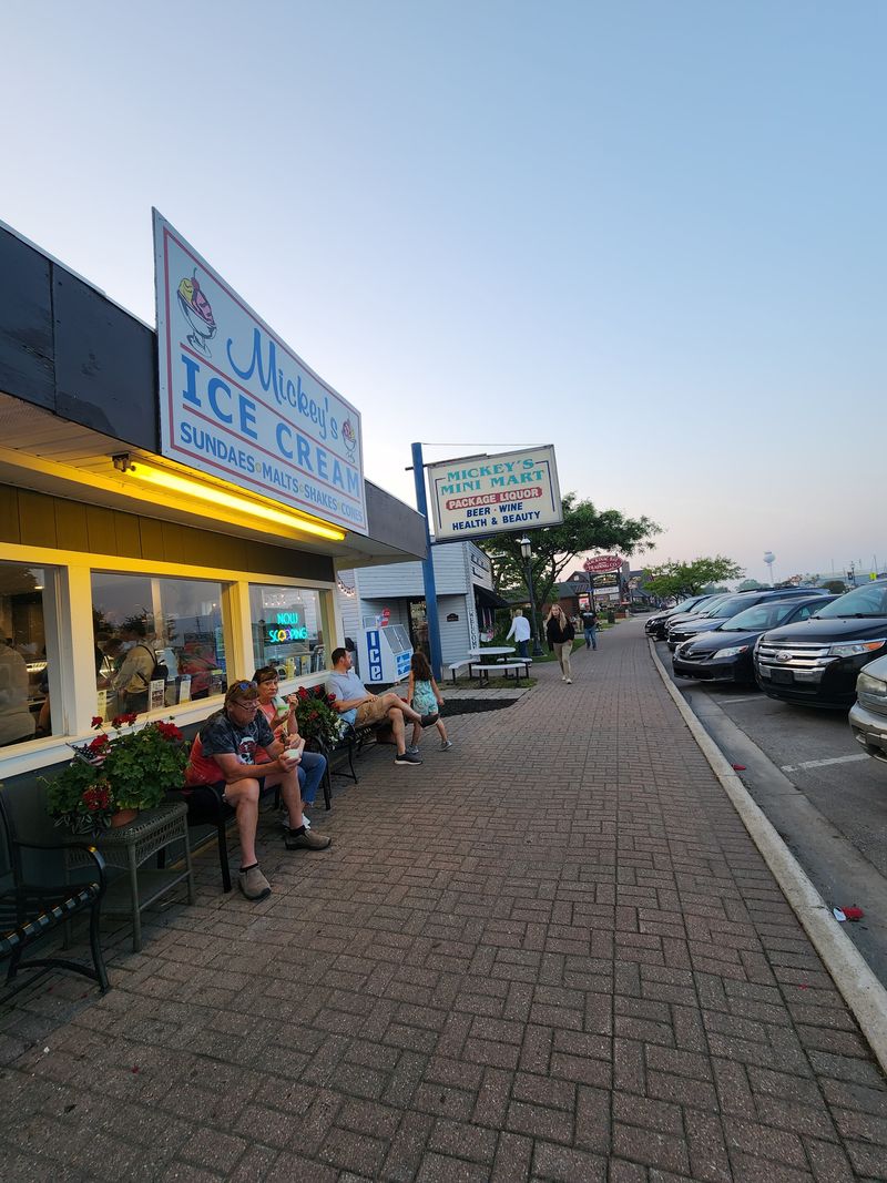 Mickey’s Ice Cream (Mackinaw City)
